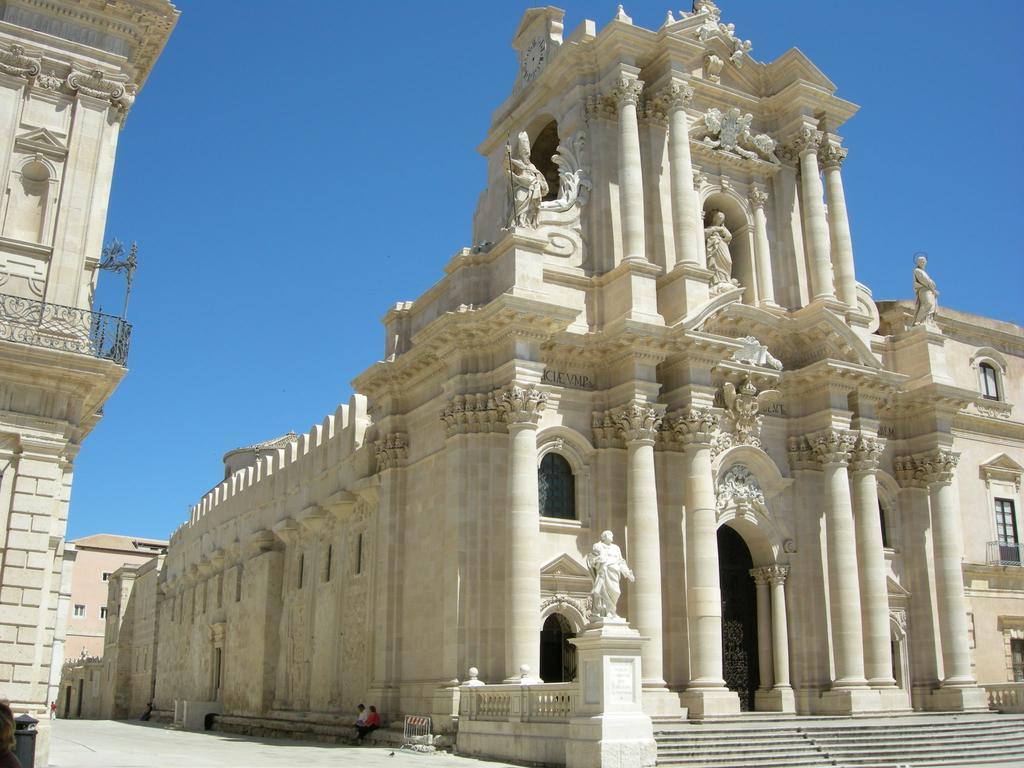 Syracuseapartments Isonzo Di Siracusa Stupendo Appartamento Vicino Ad Ortigia E A 200M Dal Mare Exterior foto
